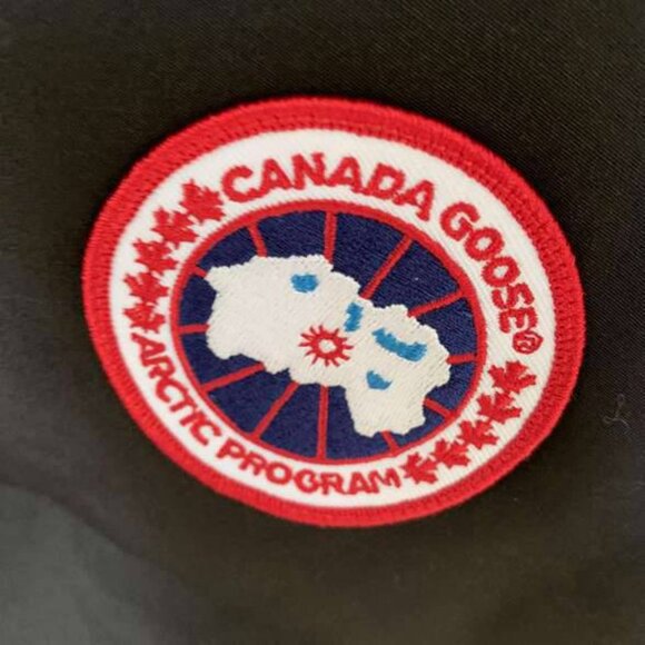 Canada goose warm black down vest - Picture 2 of 7